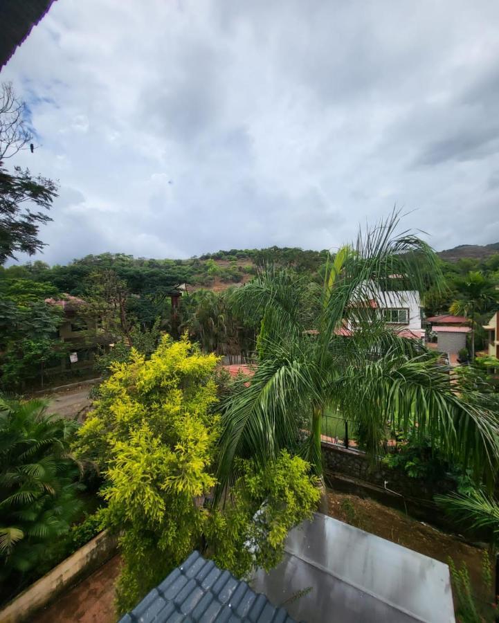 The Perfect Stays- Lal Mahal Villa With Disco Pool Lonavala Exterior foto